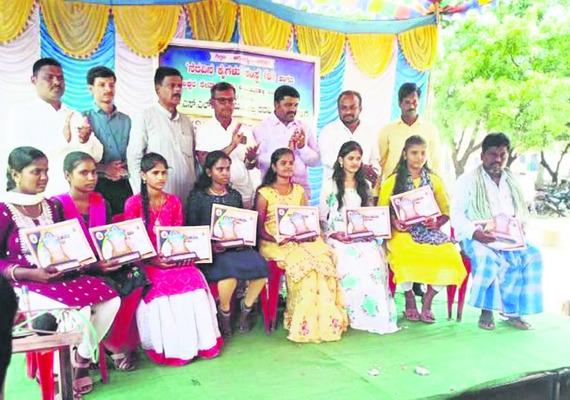 students honoured with pratibha awards