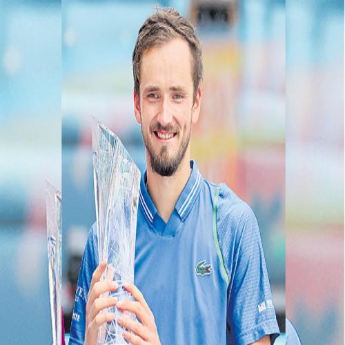 Daniil Medvedev Wins Fourth Trophy Of In Miami Open News In Telugu