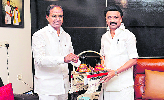 MK Stalin-KCR