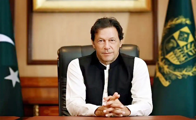 Imran Khan is no longer PM of Pakistan; Government de-notifies him as PM after dissolution of National Assembly
