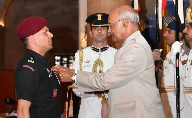President confers 13 Shaurya Chakras, Param Vishisht Seva Medal to Army Chief