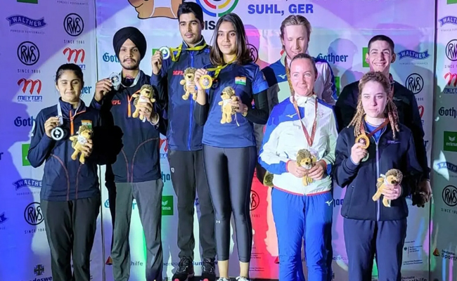 ISSF Junior World Cup: Esha Singh and Saurabh Chaudhary win Gold in Mixed Team Pistol event in Germany