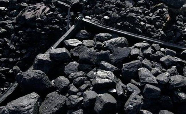Overall coal production increases by 61 MT during 2021-22; Power Sector coal imports come down by 40 %