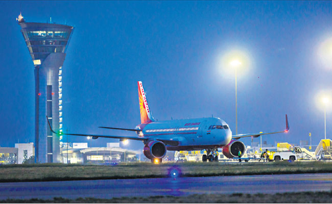 Hyderabad International Airport get skytrax best airport award