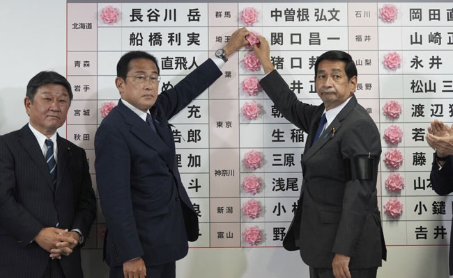 Japan's ruling party scores major victory in parliamentary election