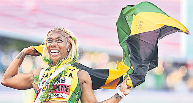 Shelly Ann Fraser Pryce WINS fifth 100m gold at World