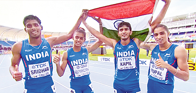 Indian relay team wins silver