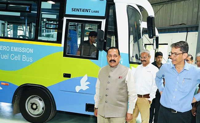 Jitendra Singh unveiled first completely indigenously built hydrogen fuel cell bus