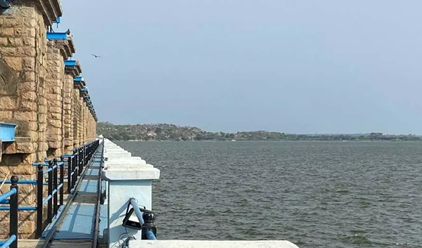 Hyderabad Twin reservoirs Osman Sagar, Himayat Sagar 
