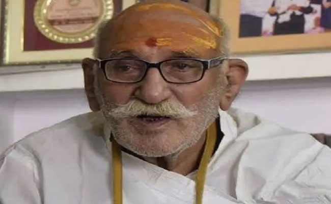 Sanskrit scholar Padmashree Acharya Ramayatna Shukla passes away