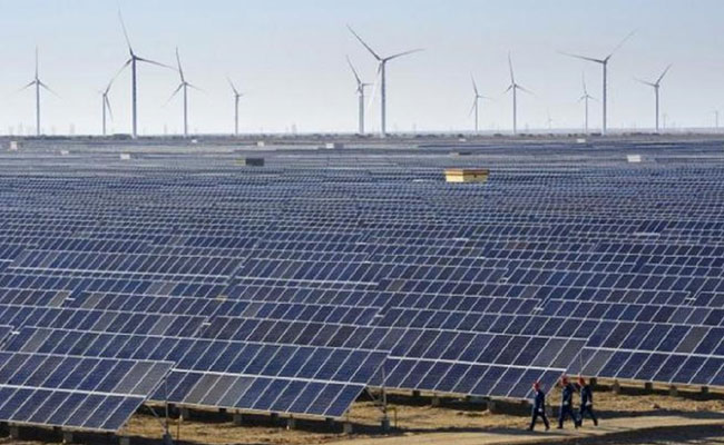 Adani Green commissioned world’s largest wind-solar power plant