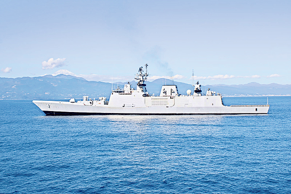 2 Indian Navy ships participate in fleet review 