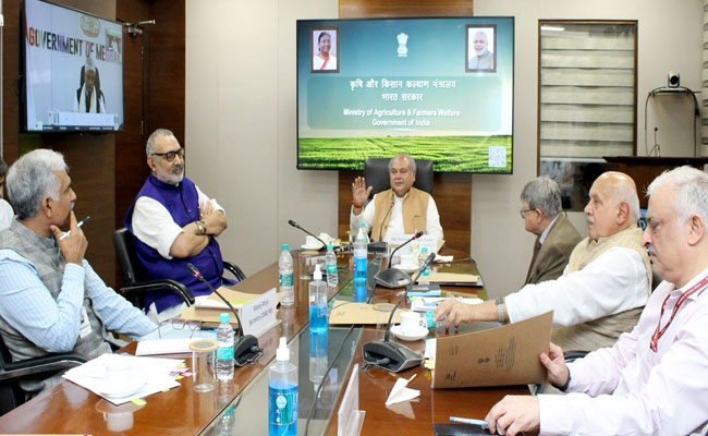 Union Agriculture Minister Chairs National Natural Farming Mission Meeting