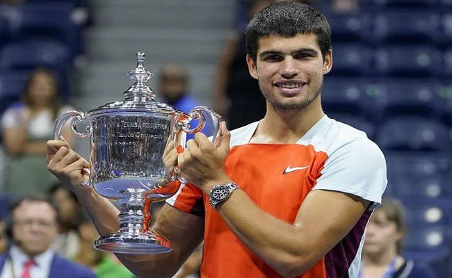 Carlos Alcaraz becomes the youngest world No. 1 ATP Player