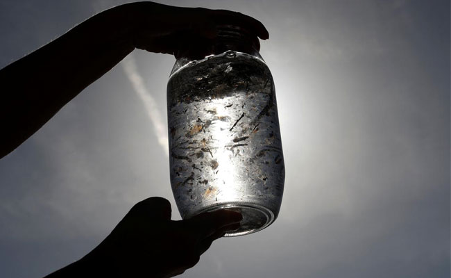 water filter that removes microplastics