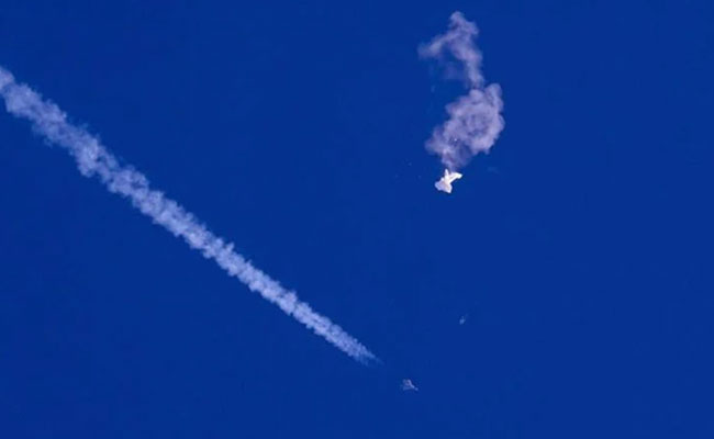 US shoots down suspected Chinese spy balloon off South Carolina coast; China strongly protests the attack