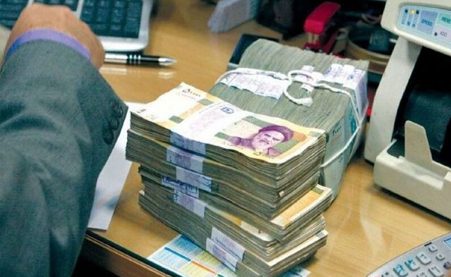 Iran's currency hits new low amid anti-government protests