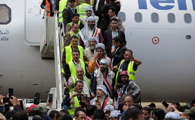 Yemen begins three-day prisoner exchange with flights between Aden and Sanaa