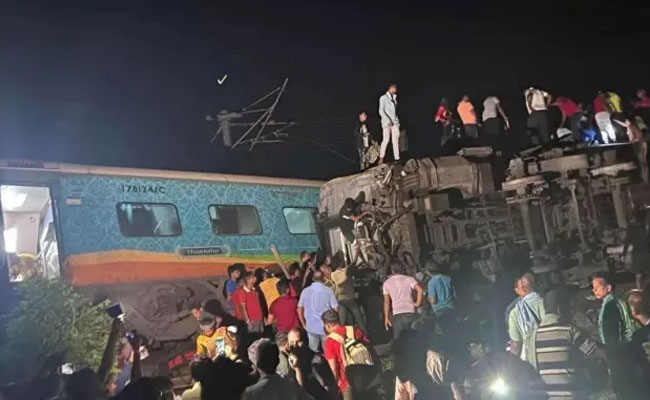 233 killed in Coromandel Express train accident in Balasore; Railways Minister orders high-level probe