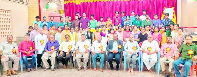 September17,Korukkupet,Scholarships for poor students, Srichennapuri Devanga Samaj Scholarship Distribution