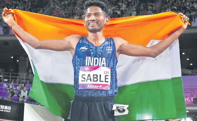 India wins 15 medals in a day