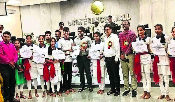 Collector's prize for IIIT students