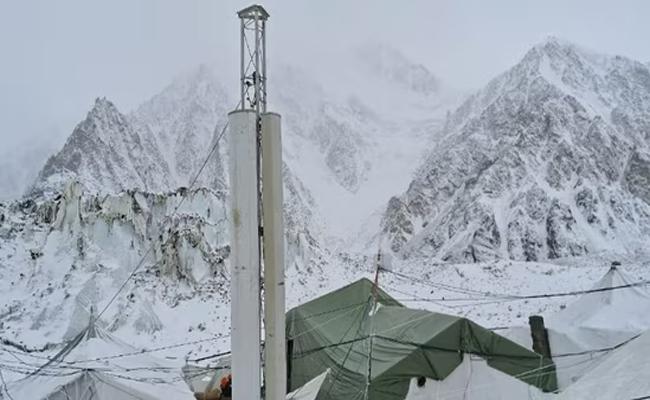 Communication Tower at 15,500 Feet, Indian Army installs first ever mobile tower at Siachen Glacie, First Mobile Tower Installation