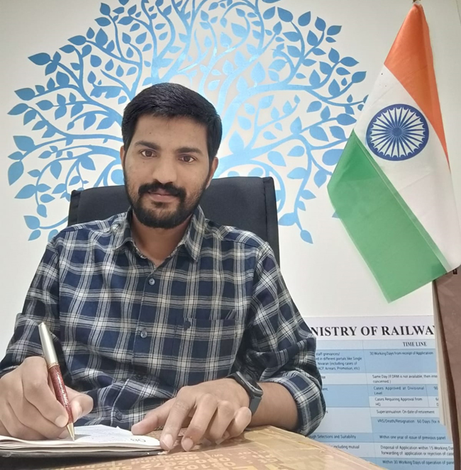 Father's Inspiring Words, Family Support in APPSC Success, success  in APPSC Group-1,APPSC Group 1 Ranker Gnanananda Reddy Success Story in Telugu, Success in APPSC Group-1 Exam