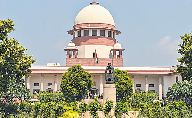 Supreme rejects same-sex marriage,Indian Supreme Court denies legalizing same-sex marriages, defers to Parliament