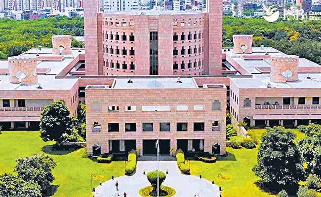 QS World University Rankings 2024,ISB Hyderabad Ranked 78th in QS World University Rankings 2024