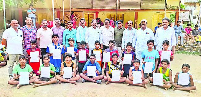 Boys' Sports Teams in Under 14 and 17 Categories, School Sports: Under 14 and Under 17 Boys Teams, Boys team selection for Kho-Kho at under 14 and 17, Group of Under 14 Boys School Games Players,