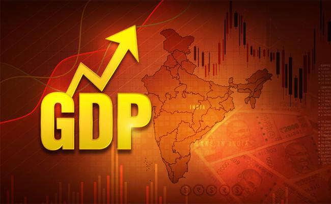 Leading district in India's GDP rise: Mumbai 2020-21, 2020-21 GDP growth: Mumbai leads district contributions, share of districts in GDP, Chart displaying Mumbai's significant GDP impact in 2020-21,
