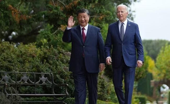 Joe Biden and Xi Jinping meet on the sidelines of Asia Pacific Economic Cooperation