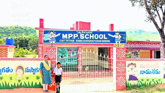Nadu Nedu, Nadu Nedu program transforming public education in AP, Equal opportunities: Public schools in AP match private schools, AP Govt. Schools, Students using modern technology in Andhra Pradesh Government Schools, 