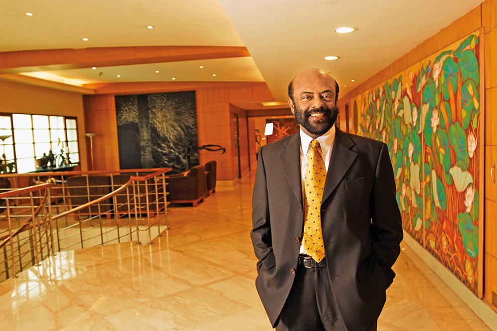 HCL Founder Shiv Nadar Success Story in Telugu  