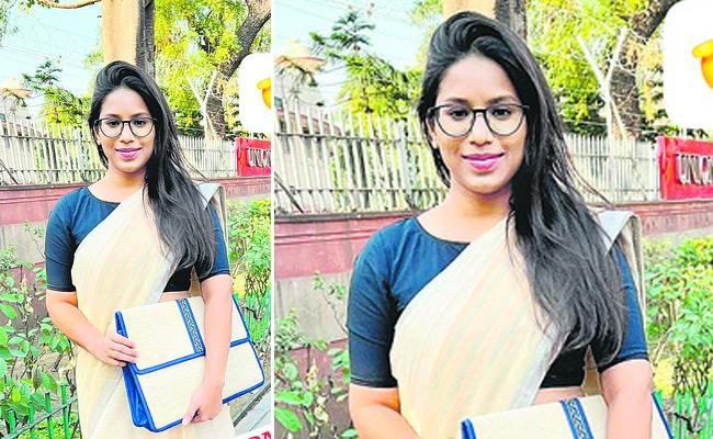 Motivated student on the path to success in Civil Services  