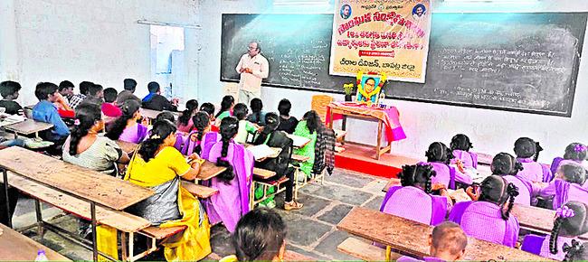  Tips for scoring well in class 10 exams  AP Schools   Motivational class for 10th class students at Srimedhavi College 