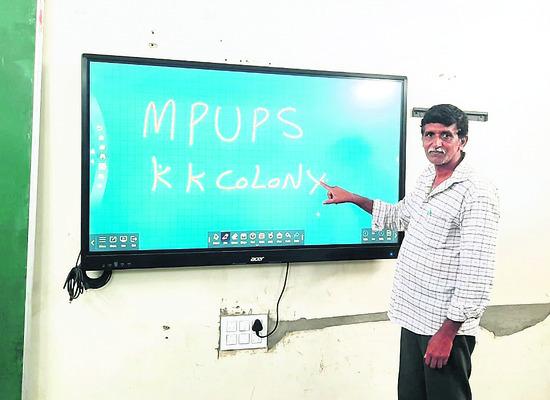 Transformation in Anantapur's Government Schools  Prepare for smart studies   YSRCP Education Revolution  Digital Teaching in Government Schools  