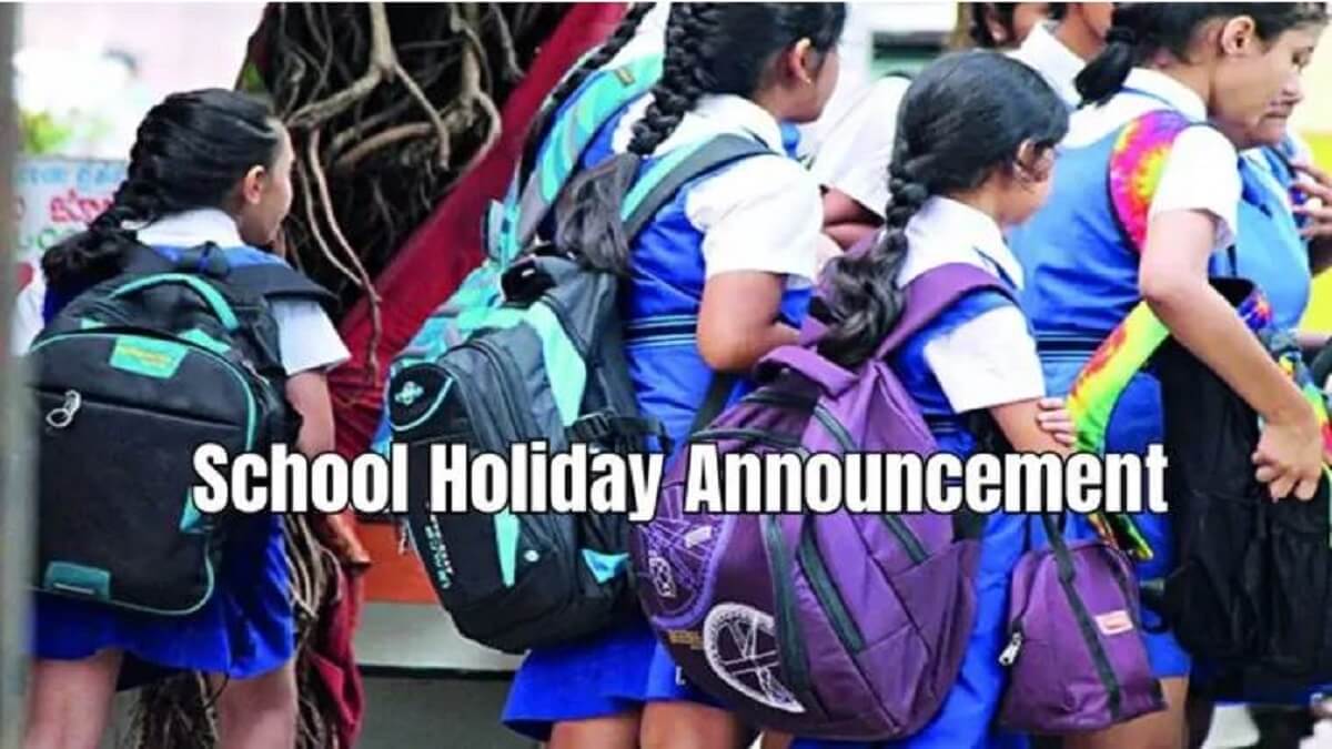 Weather-related holiday for students and teachers.  due to fog school  and colleges holidays   Students enjoying unexpected holiday due to foggy weather   