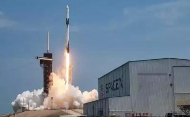 ISRO collaborates with SpaceX for satellite launch    ISRO's satellite launch facilitated by SpaceX   ISRO chooses SpaceX for launch due to rocket availability  India First Time To Launch GSAT-20 Satellite On SpaceX Falcon 9 Rocket