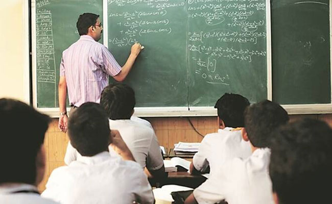 Age limit of varsity faculty should be increased    Public Support Grows for Higher Retirement Age for University Teachers