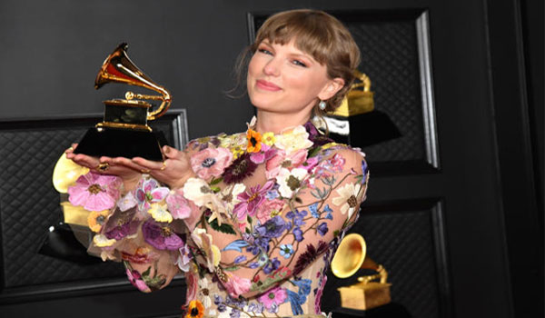 Album of the Year Award for Taylor Swift