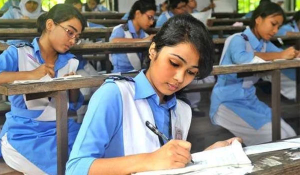10th class exams should be conducted in full swing    District Collector ensuring fair conduct of exams    Officials conducting armed supervision during exams