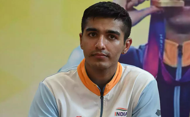 Indian Squash player Abhay Singh wins Good fellow Classic squash in Toronto