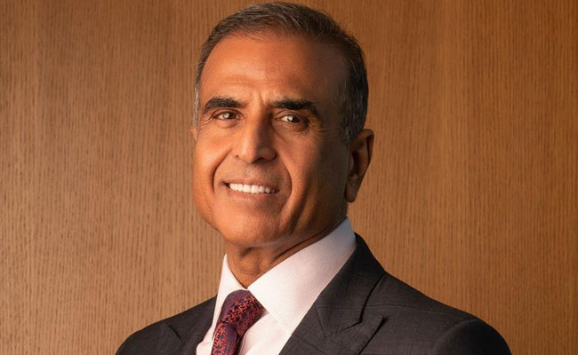 Sunil Bharti Mittal becomes first Indian citizen to be conferred an honorary Knighthood by Britain's King