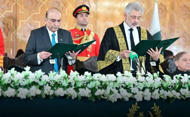 Asif Ali Zardari Sworn in as Pakistan’s 14th President