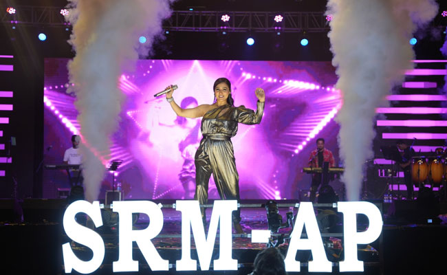 SRM AP’s Star-Studded Finale Concludes with Pop-sensation Neeti Mohan and Dynamic DJs Performance