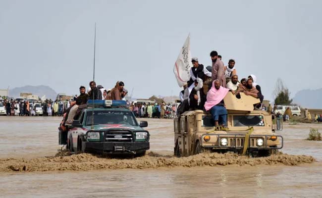 Flash floods kill more than 300 people in Afghanistan after heavy rains  Heavy flooding in Baghlan province