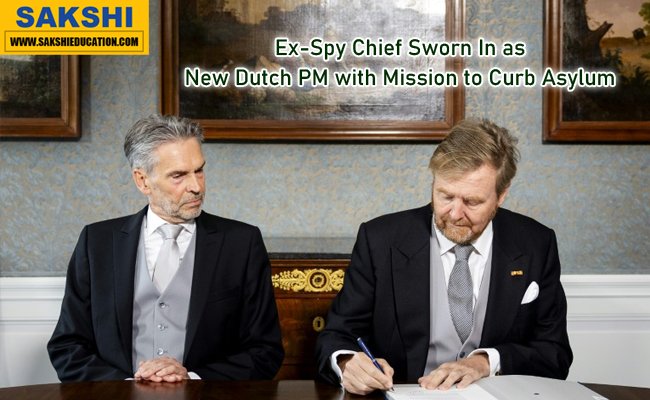 Ex-Spy Chief Sworn In as New Dutch PM with Mission to Curb Asylum