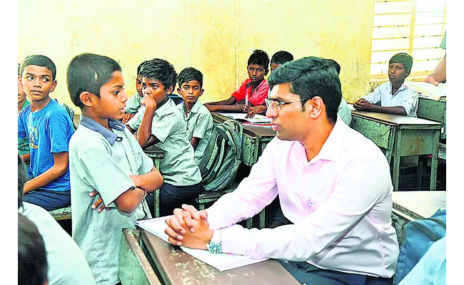 Collector Venkateshwar sudden inspection at Gurukul School